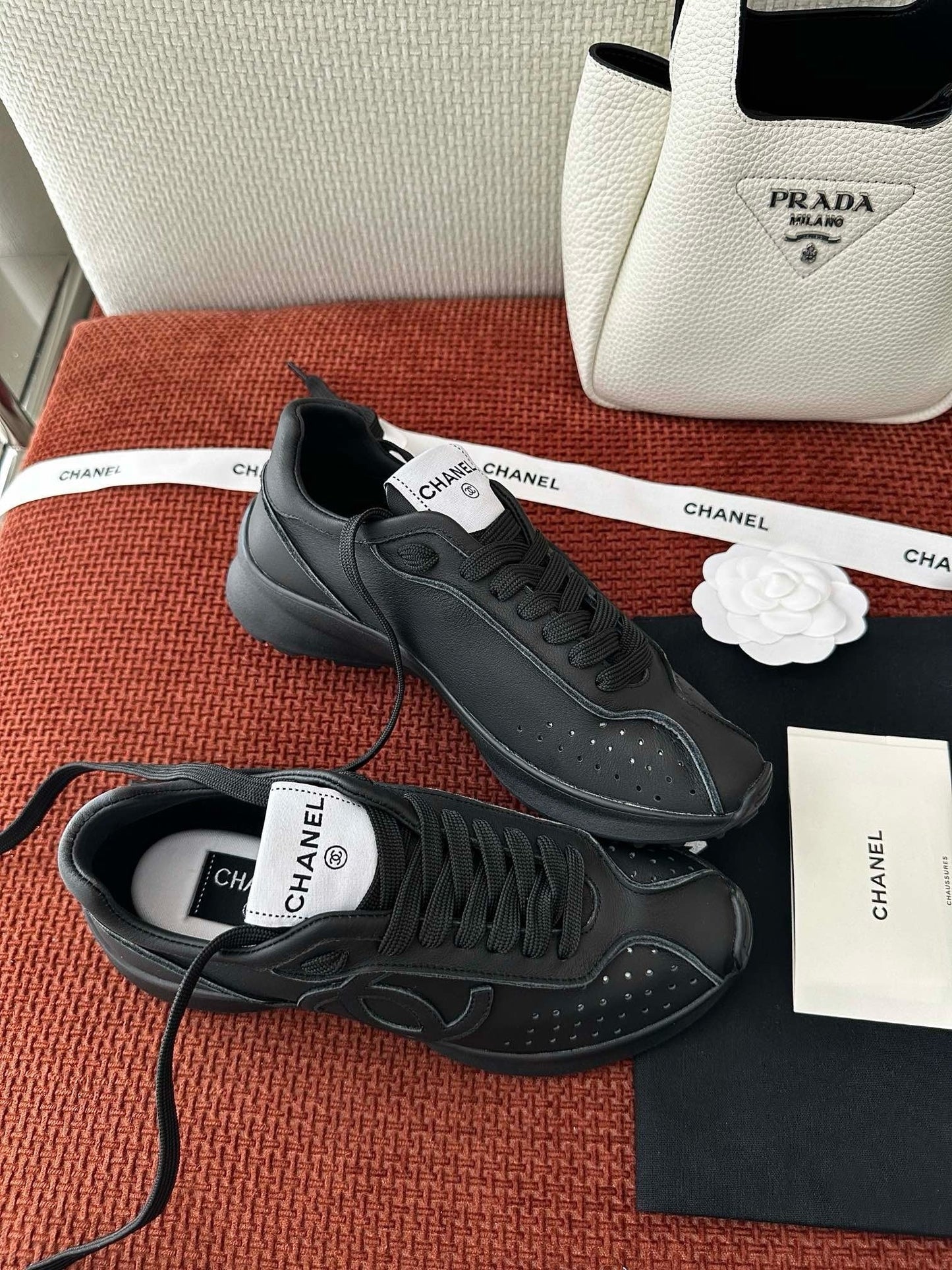 2025 Leather Sneakers